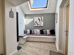 Photo 17- click for photo gallery